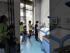 スリランカ の 家族 は 協力 を 学ん で いる