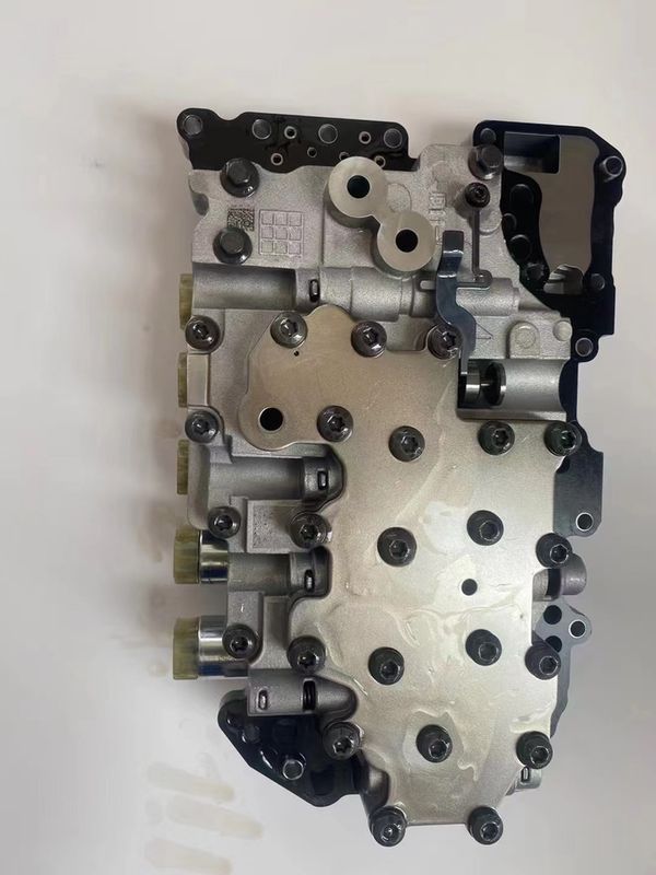 CVT180 ROEWE i5 i6 PLUS RX3 PRO MG MG5 2nd Gen ZS用のトランスミッションバルブボディ組成