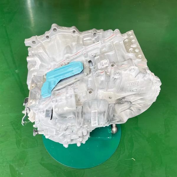 ALLION 2.5L A25A A25B オートギアボックス トヨタ・CAMRY用のE-CVTハイブリッドトランスミッション組