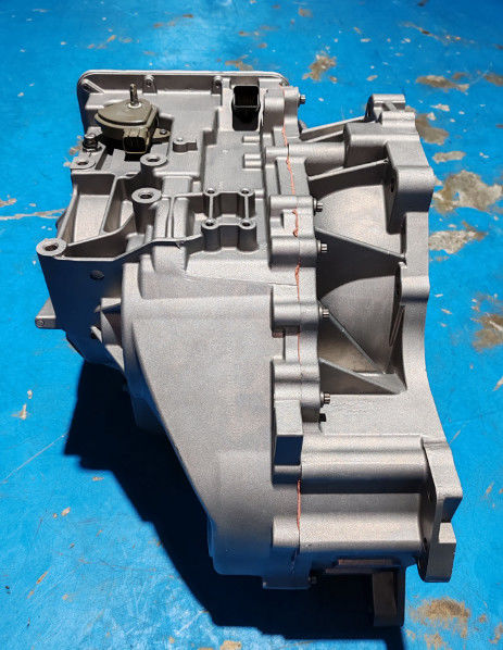 改造されたDSI6 M11 6速自動トランスミッション組装 3610034110 2010-2016年向け Ssangyong ACTYON 2.0Tディーゼル2WD