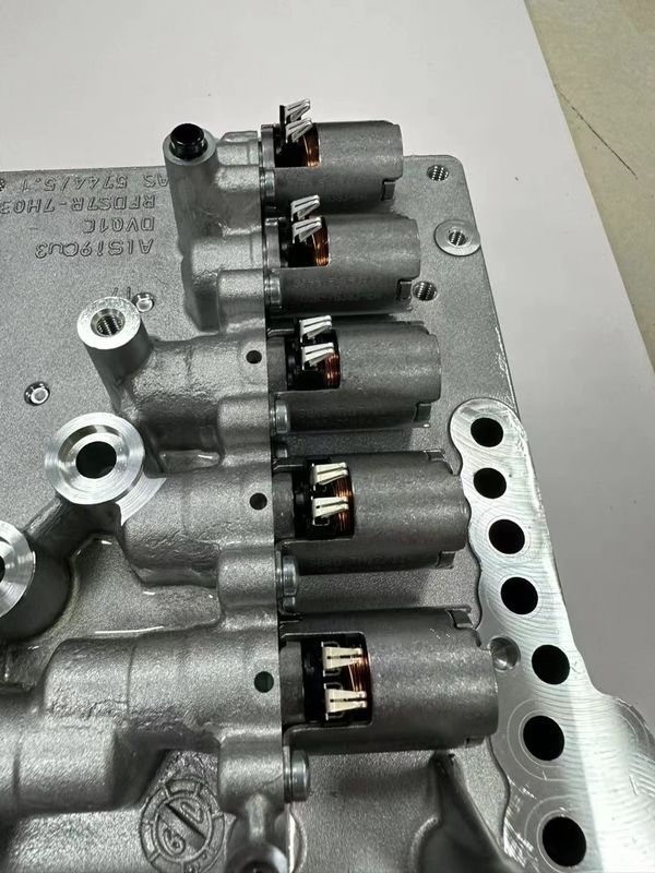 新しい削除 MPS6 6DCT450 6DCT451 バルブボディ組にはバルブボディ組の制御モジュールが含まれていません2006-2018 XC60 1.6T 2.0T