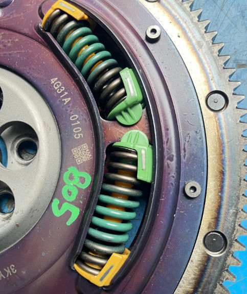 改造された31161-3KY0Aトランスミッション フライホイール ギアボックス インフィニティ 2014 QX60 L50 2.5T HYBRID用の減震器