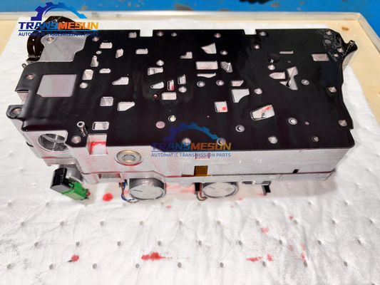 8F35 フォード・トランジット用の機械ギアシフトバルブボディ